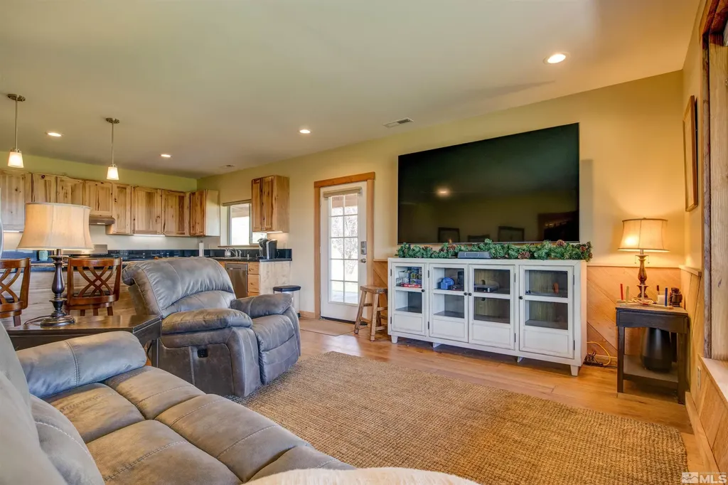1461 Foothill Gardnerville NV 89460