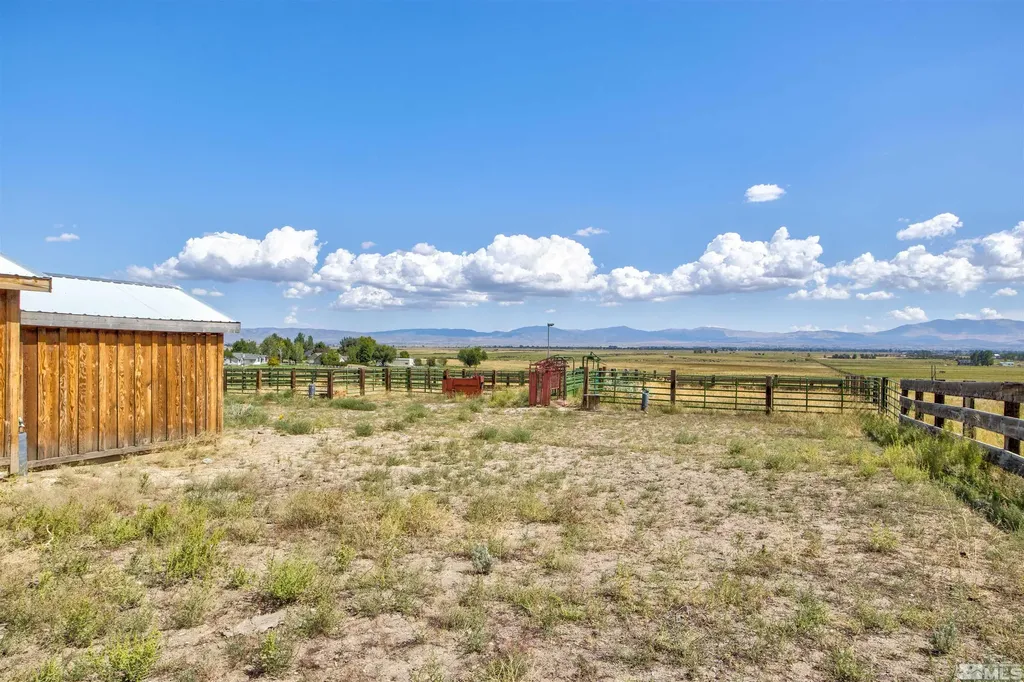1461 Foothill Gardnerville NV 89460