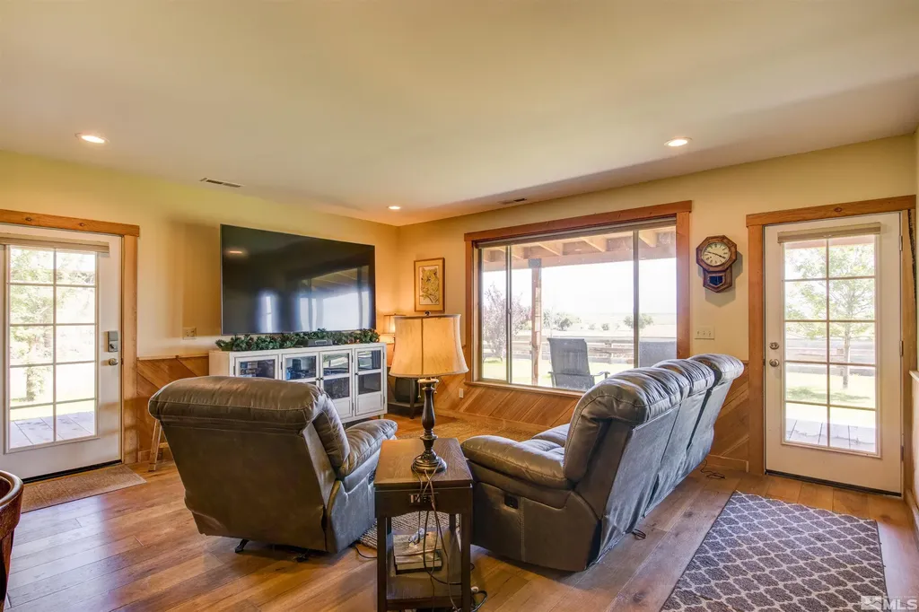 1461 Foothill Gardnerville NV 89460