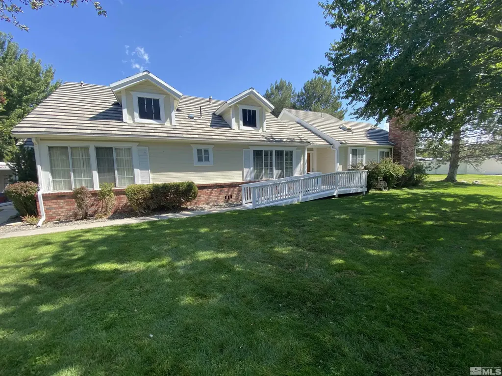 836 Blue Falls Reno NV 89511