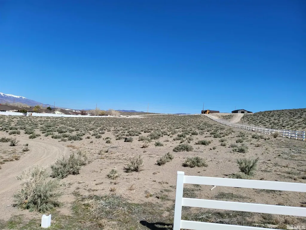 610 Desert Shadows Fernley NV 89408