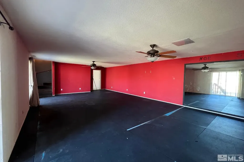 45 Julie Winnemucca NV 89445
