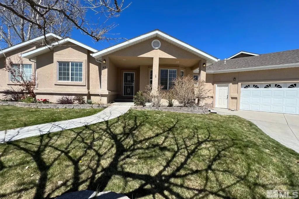 45 Julie Winnemucca NV 89445