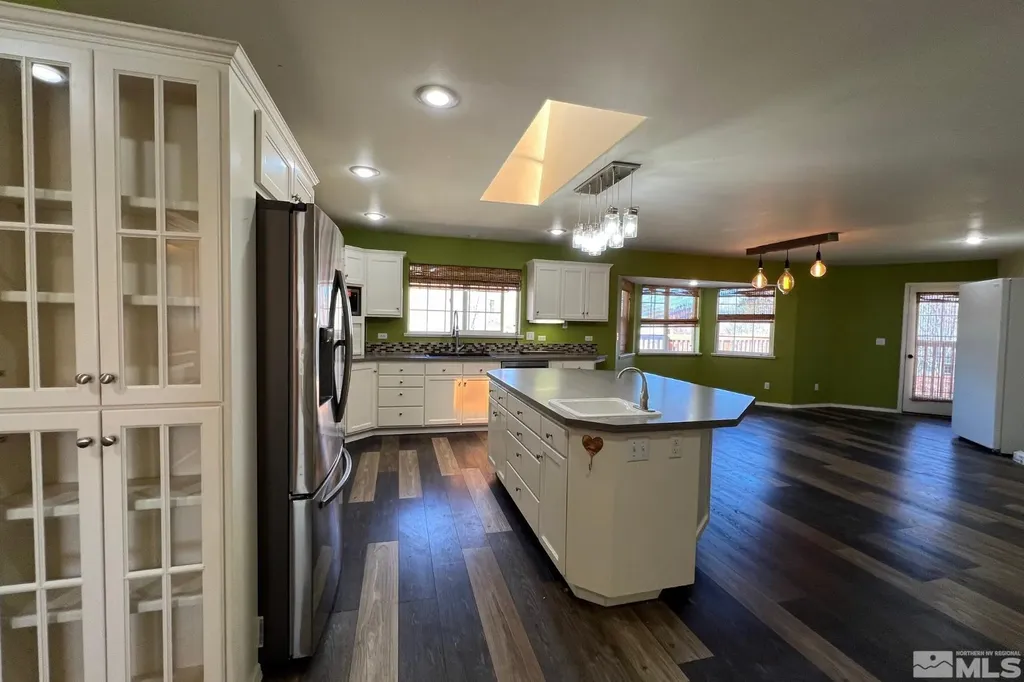 45 Julie Winnemucca NV 89445