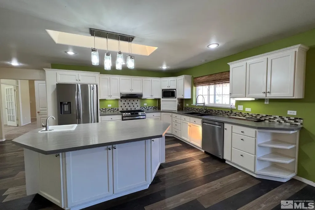 45 Julie Winnemucca NV 89445