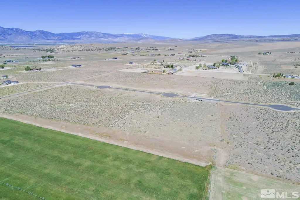 2421 Blaze Gardnerville NV 89410
