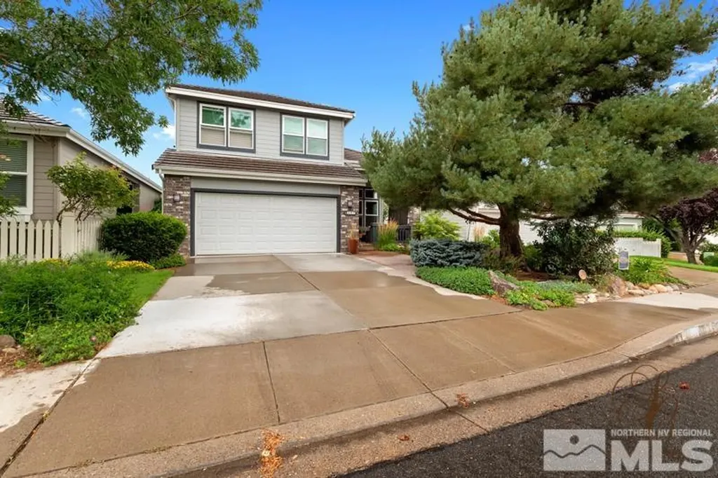 689 Caughlin Reno NV 89519