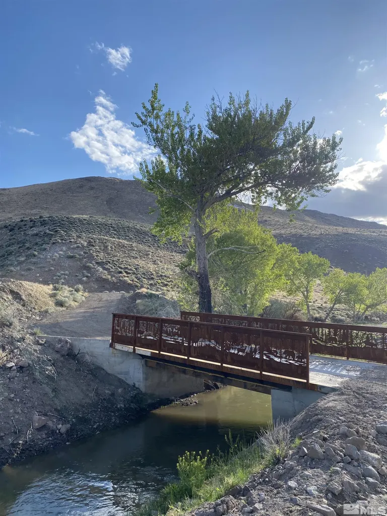 26 Valley View Wellington NV 89444