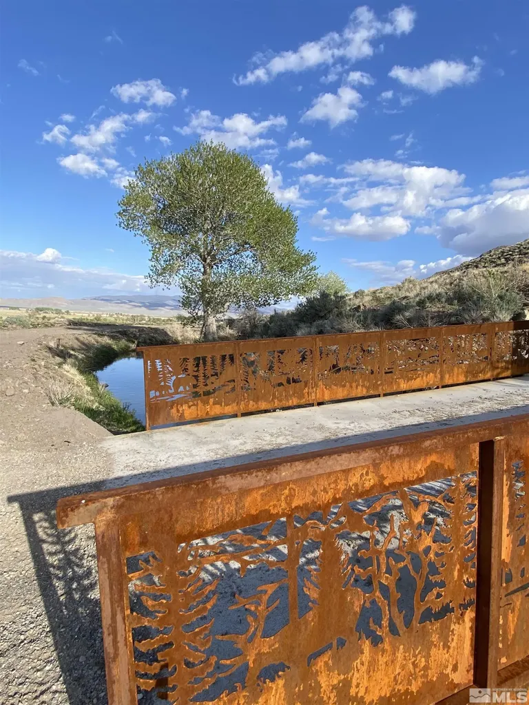26 Valley View Wellington NV 89444