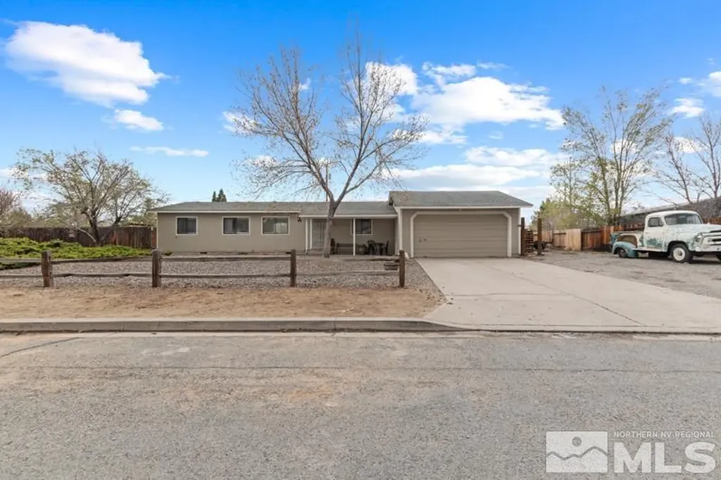 3885 Puffin Reno NV 89508