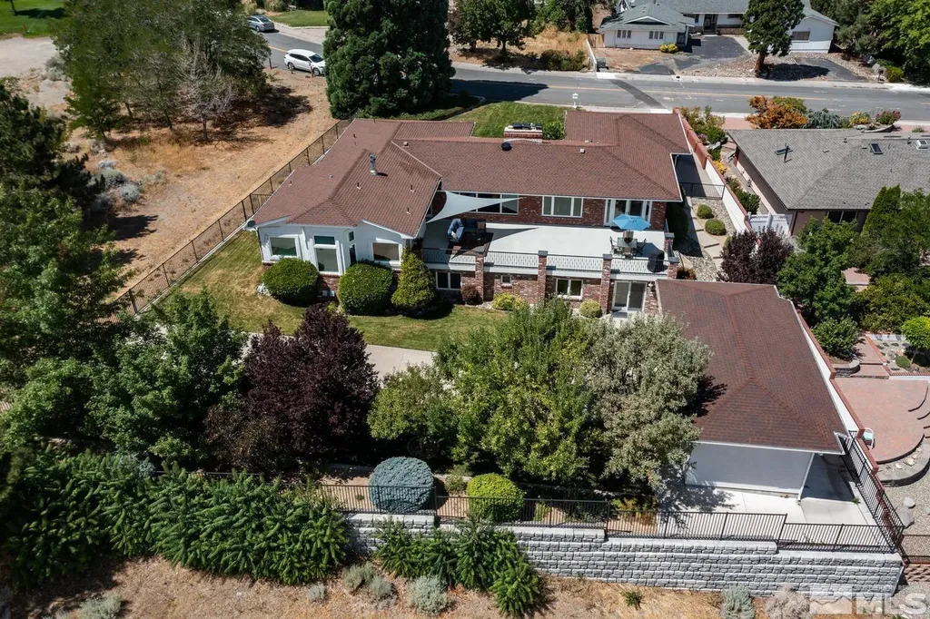 2660 Pioneer Reno NV 89509