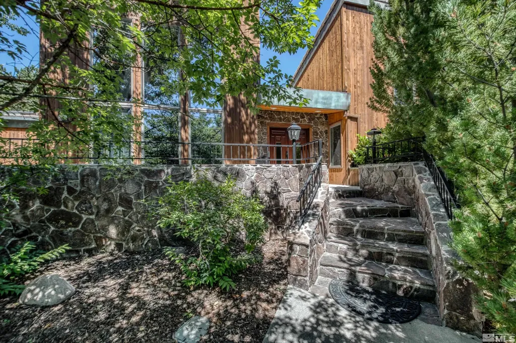 4317 Caughlin Reno NV 89519