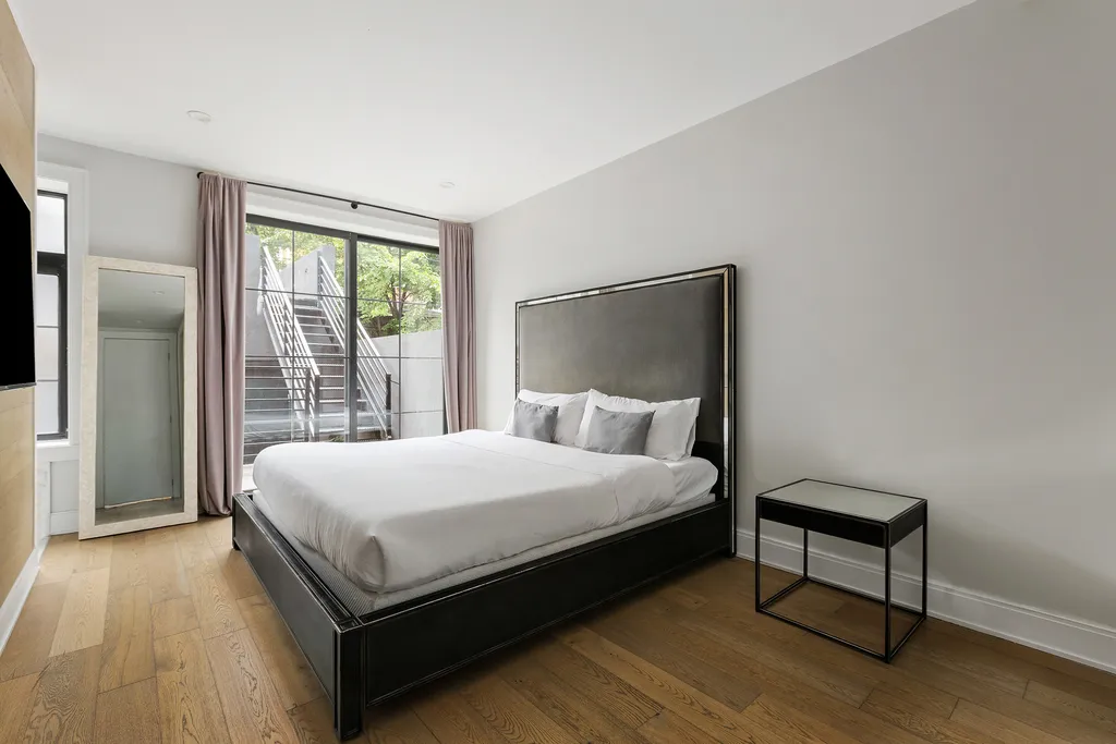 1633 Carroll Street New York City NY 11213
