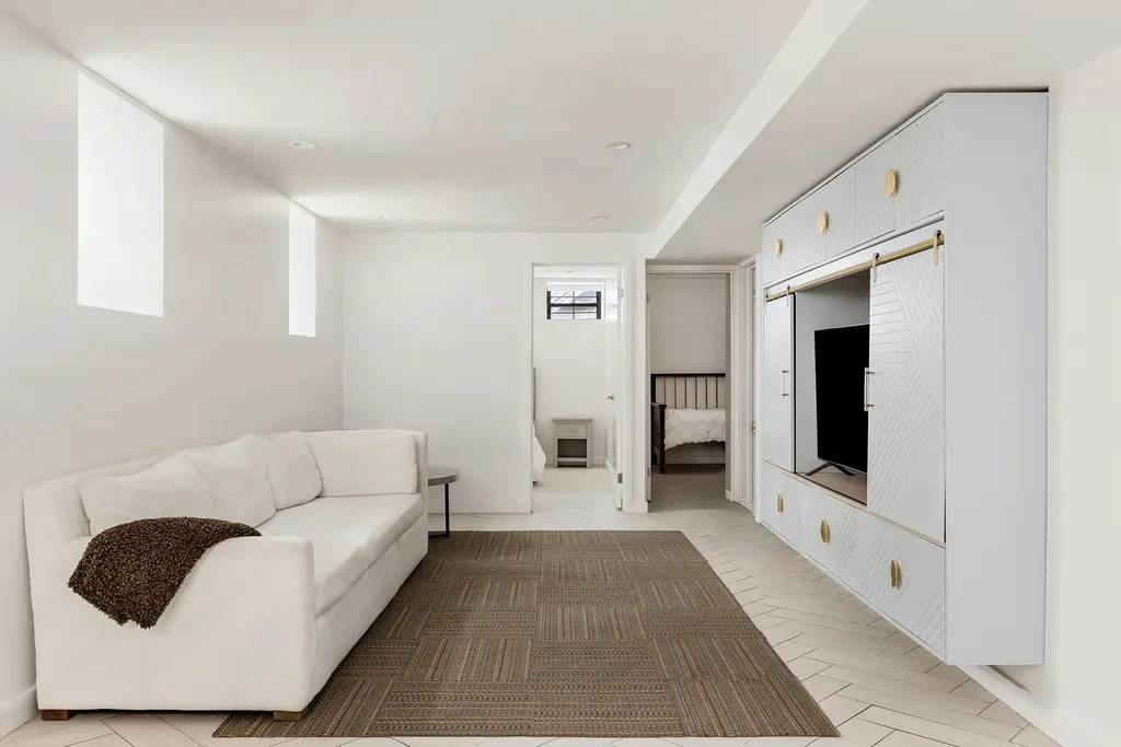 1633 Carroll Street New York City NY 11213
