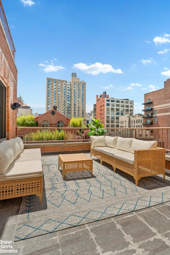 137 E 13th Street New York City NY 10003