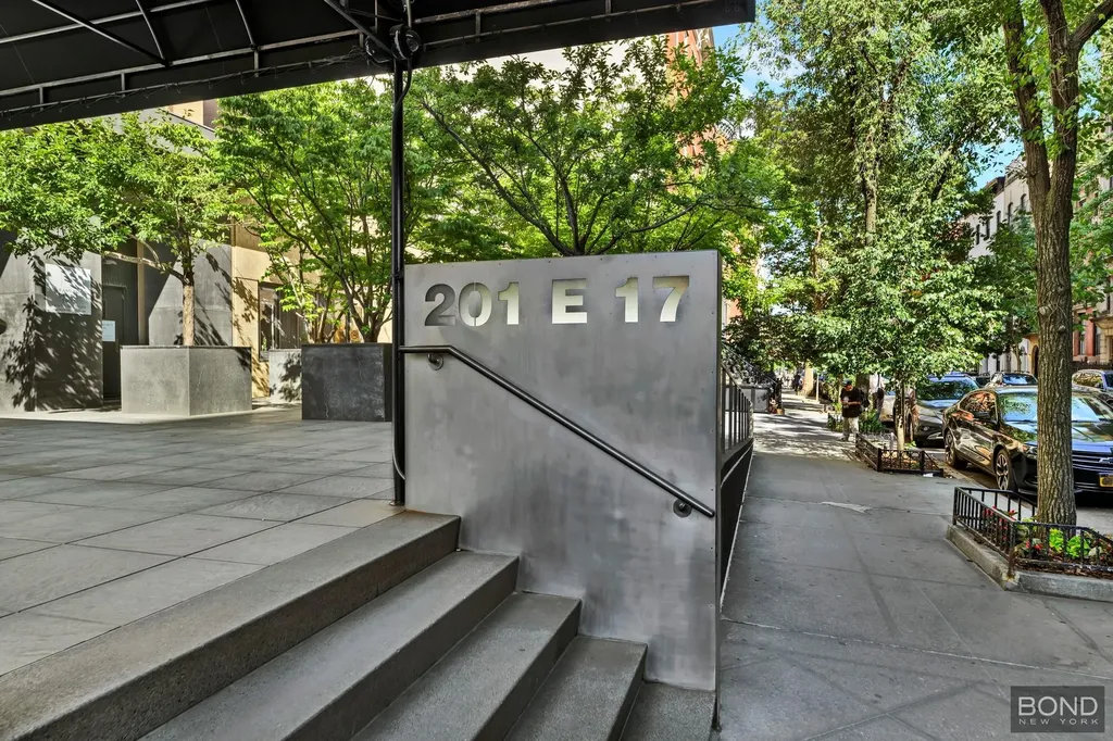 201 E 17th Street New York City NY 10003