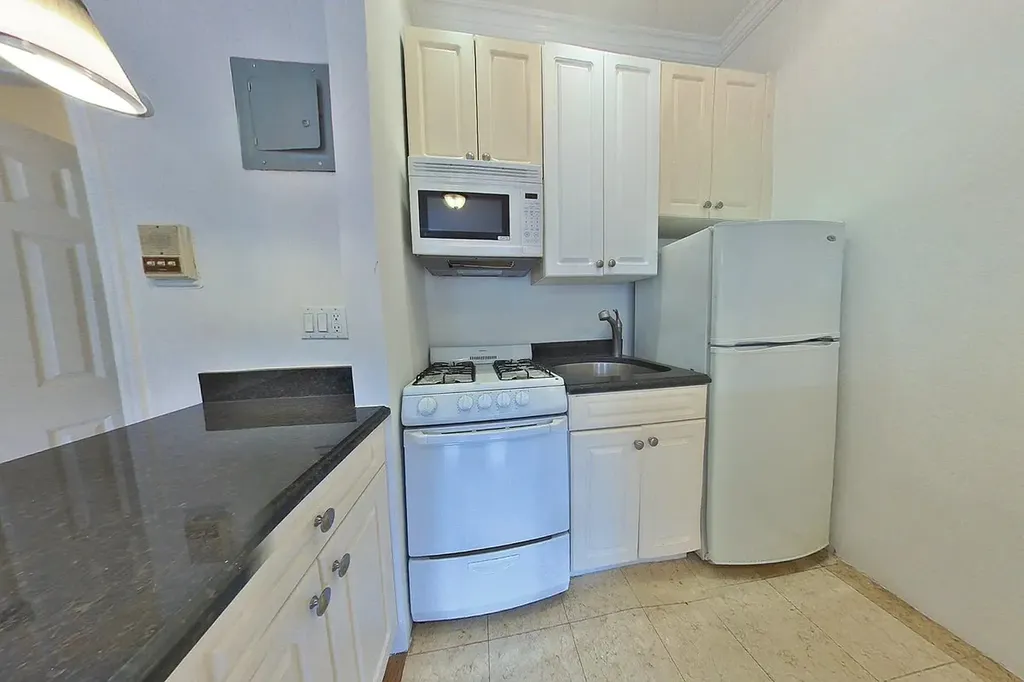28 W 90th Street New York City NY 10024