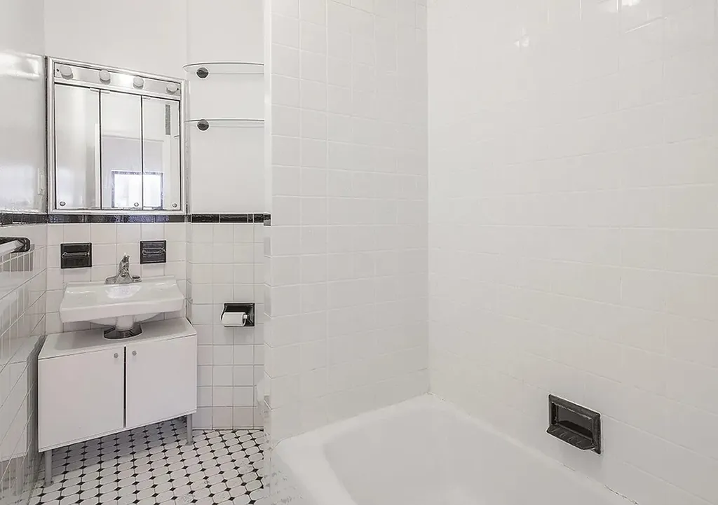 28 W 90th Street New York City NY 10024