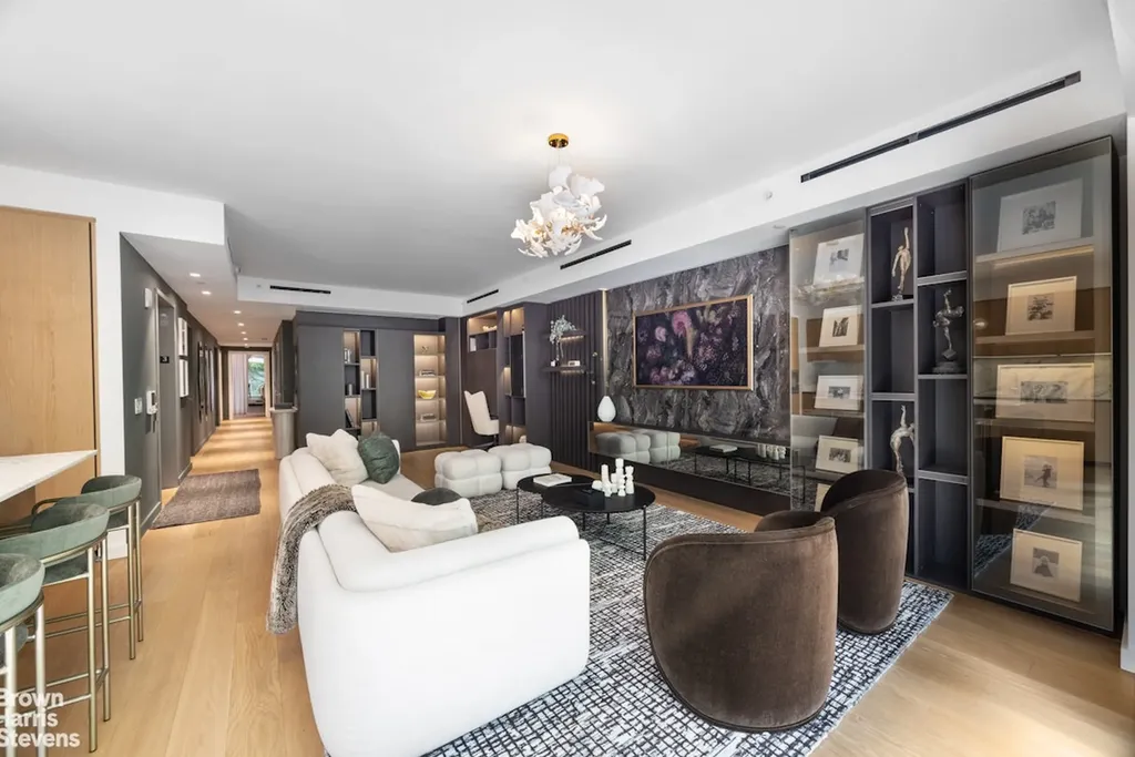 139 E 23rd Street New York City NY 10010