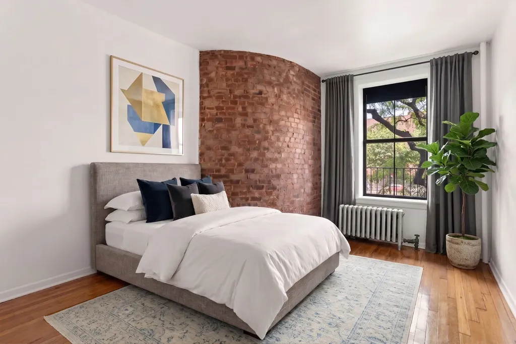 439 Hicks Street New York City NY 11201