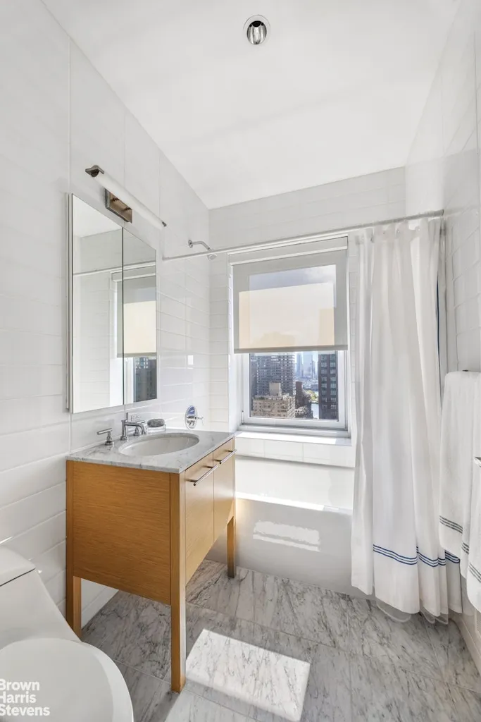 310 E 53rd Street New York City NY 10022