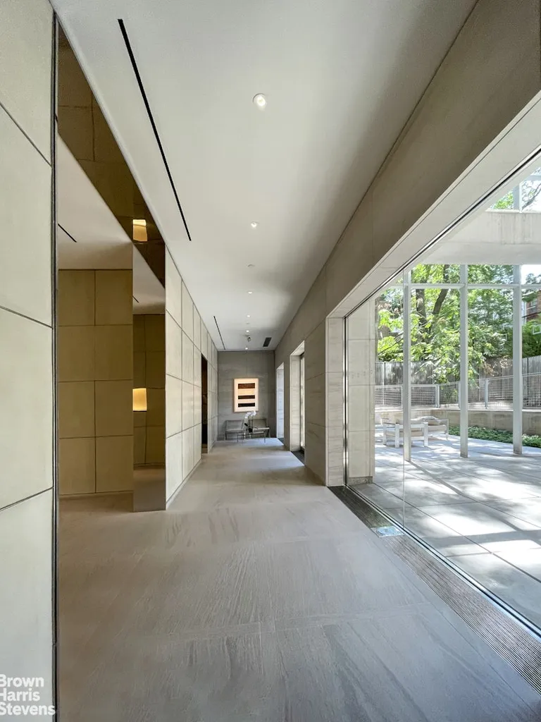 310 E 53rd Street New York City NY 10022