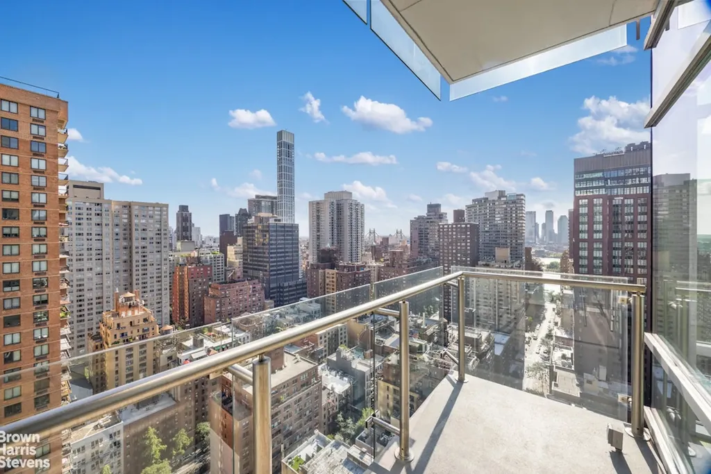 310 E 53rd Street New York City NY 10022