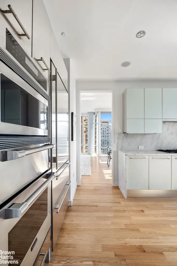 310 E 53rd Street New York City NY 10022