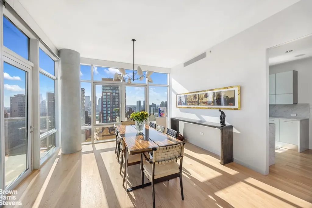 310 E 53rd Street New York City NY 10022