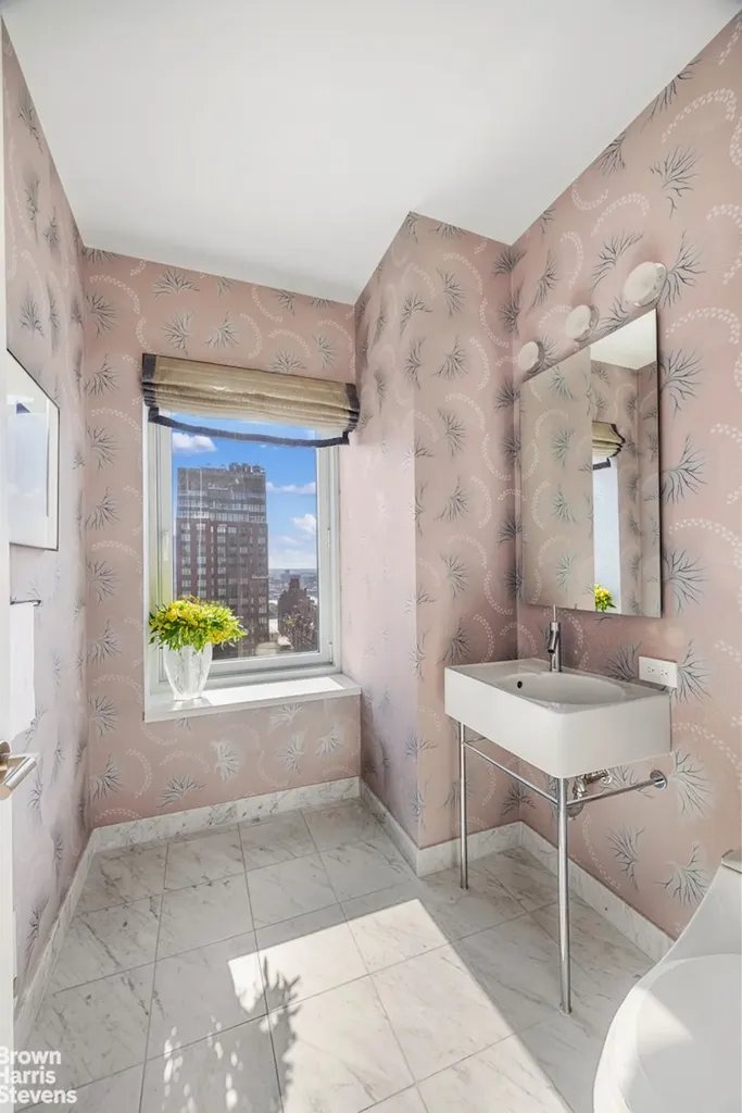 310 E 53rd Street New York City NY 10022