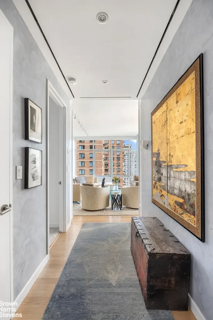 310 E 53rd Street New York City NY 10022