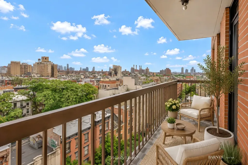 24 E 7th Street New York City NY 10003