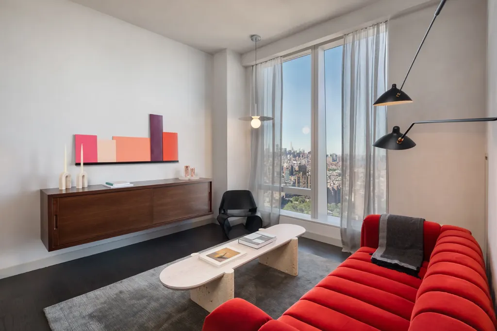 252 South Street New York City NY 10002