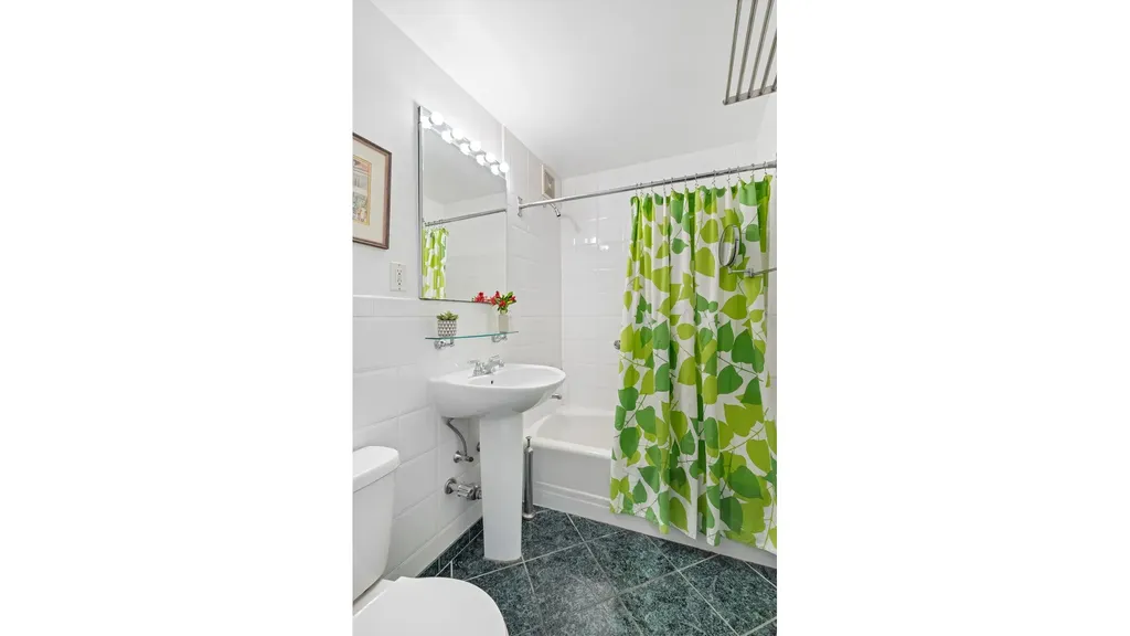 415 Argyle Road New York City NY 11218
