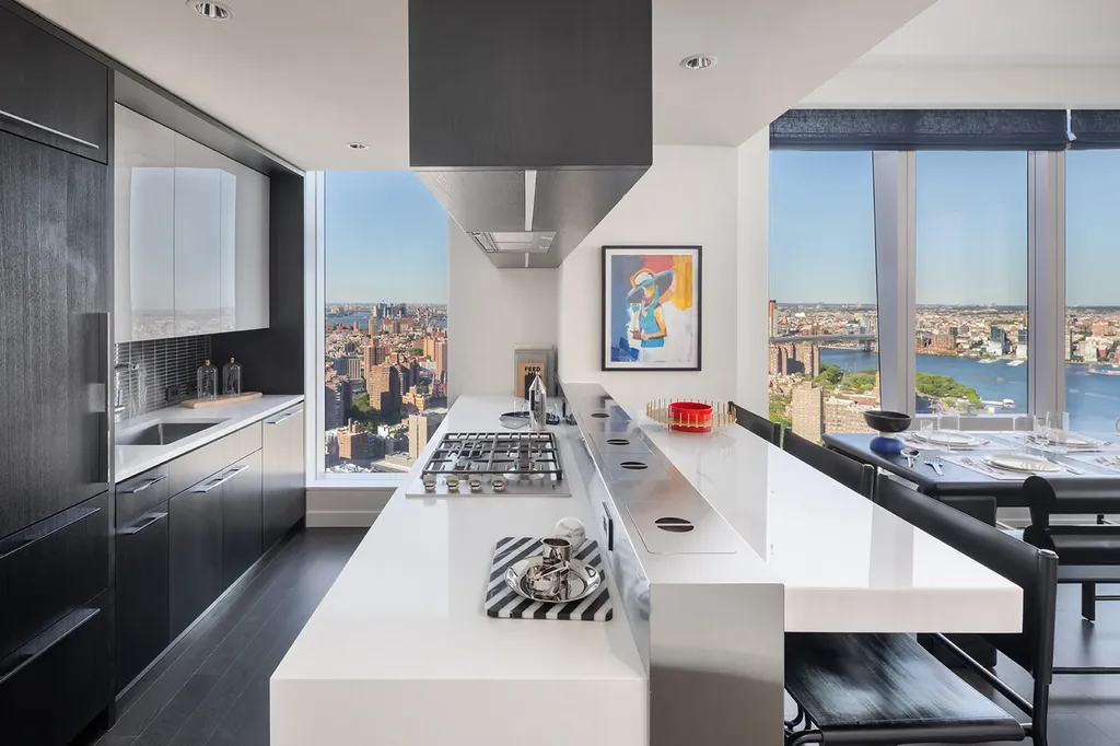 252 South Street New York City NY 10002