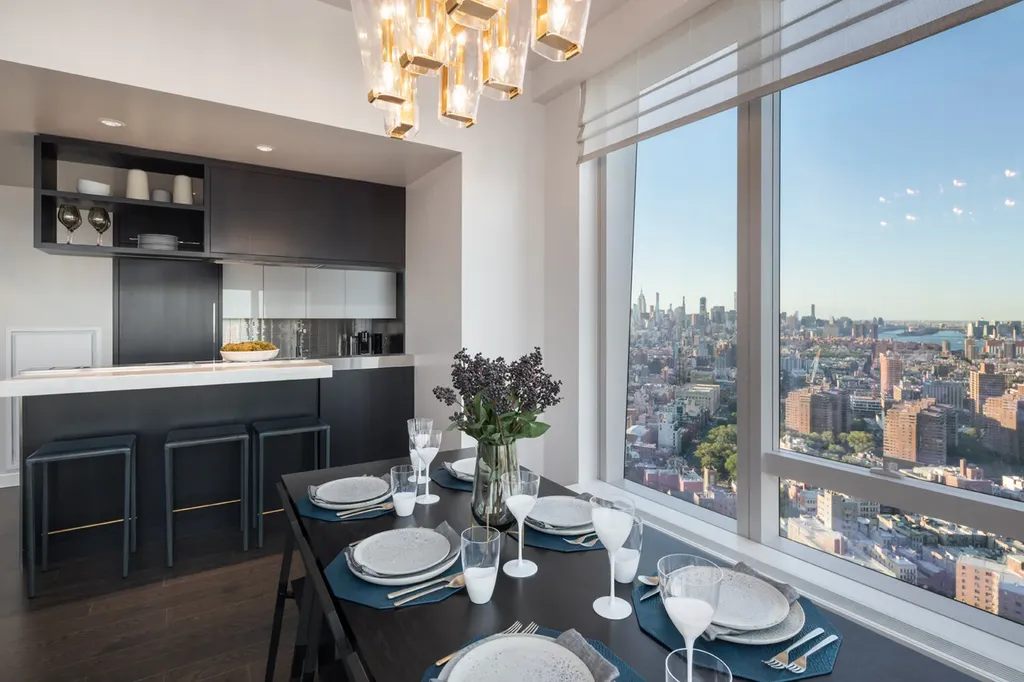 252 South Street New York City NY 10002