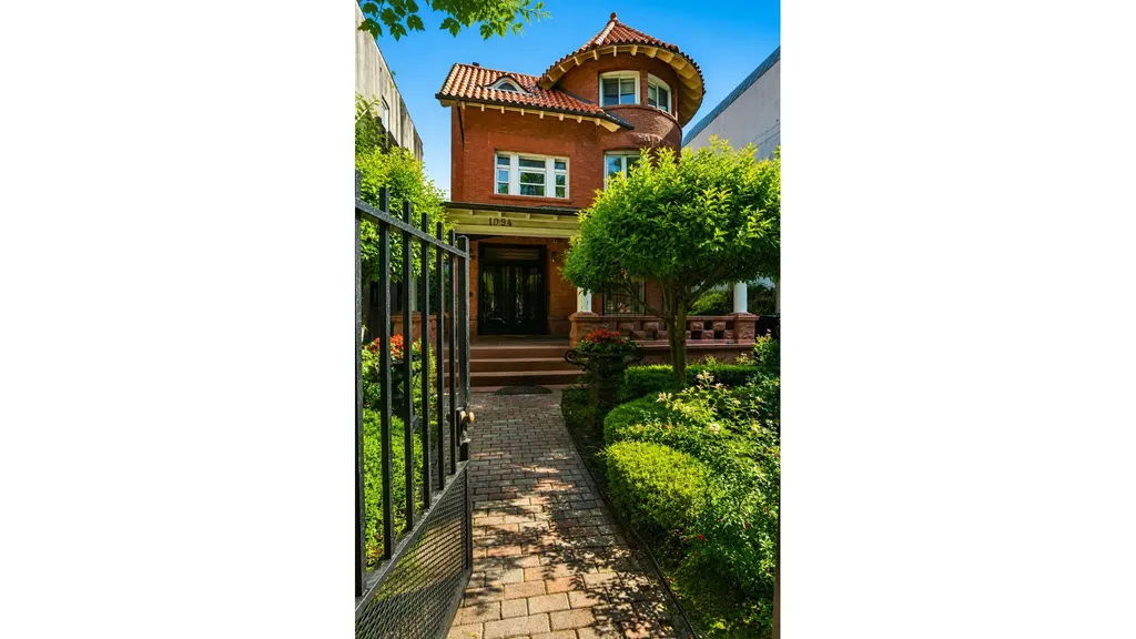 1094 Park Place New York City NY 11213
