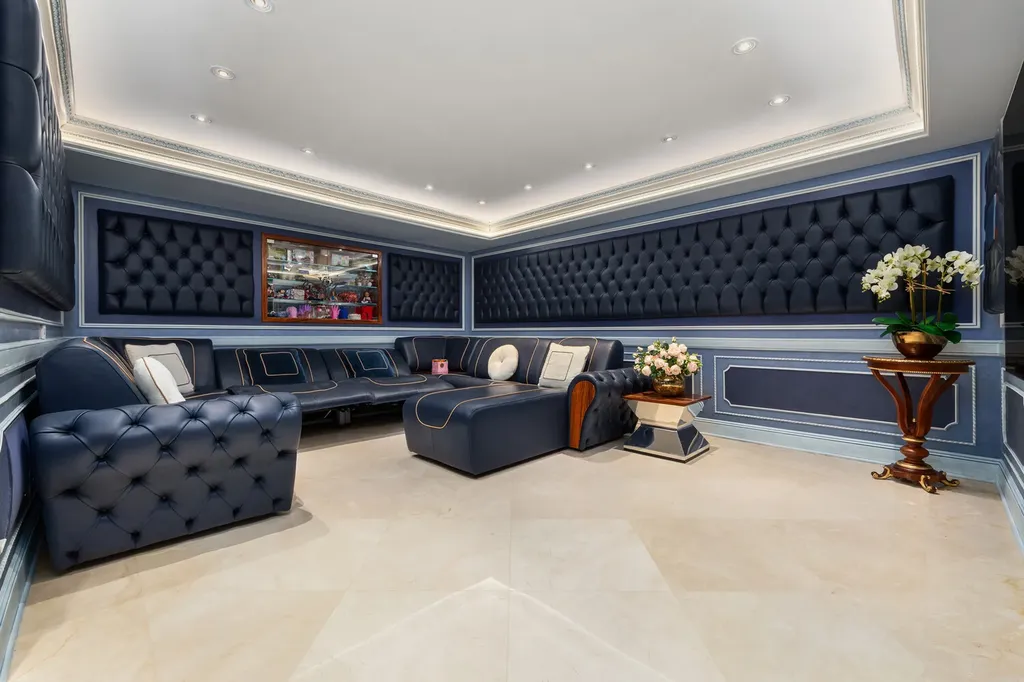 215 Exeter Street New York City NY 11235