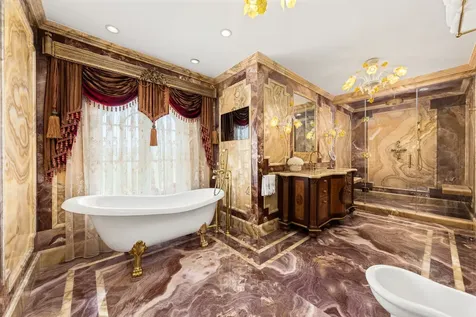 215 Exeter Street New York City NY 11235