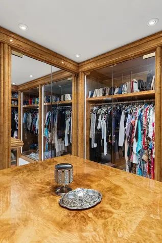 215 Exeter Street New York City NY 11235