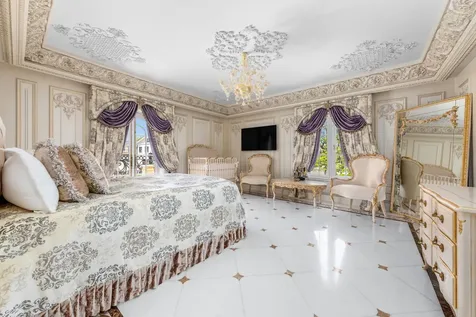 215 Exeter Street New York City NY 11235