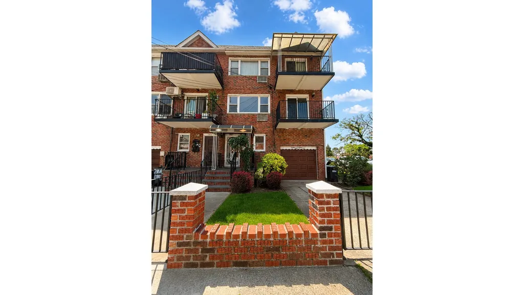 8883 24th Avenue New York City NY 11214