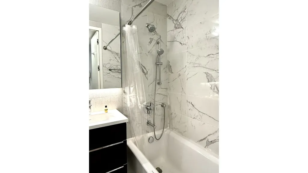 1160 3rd Avenue New York City NY 10065