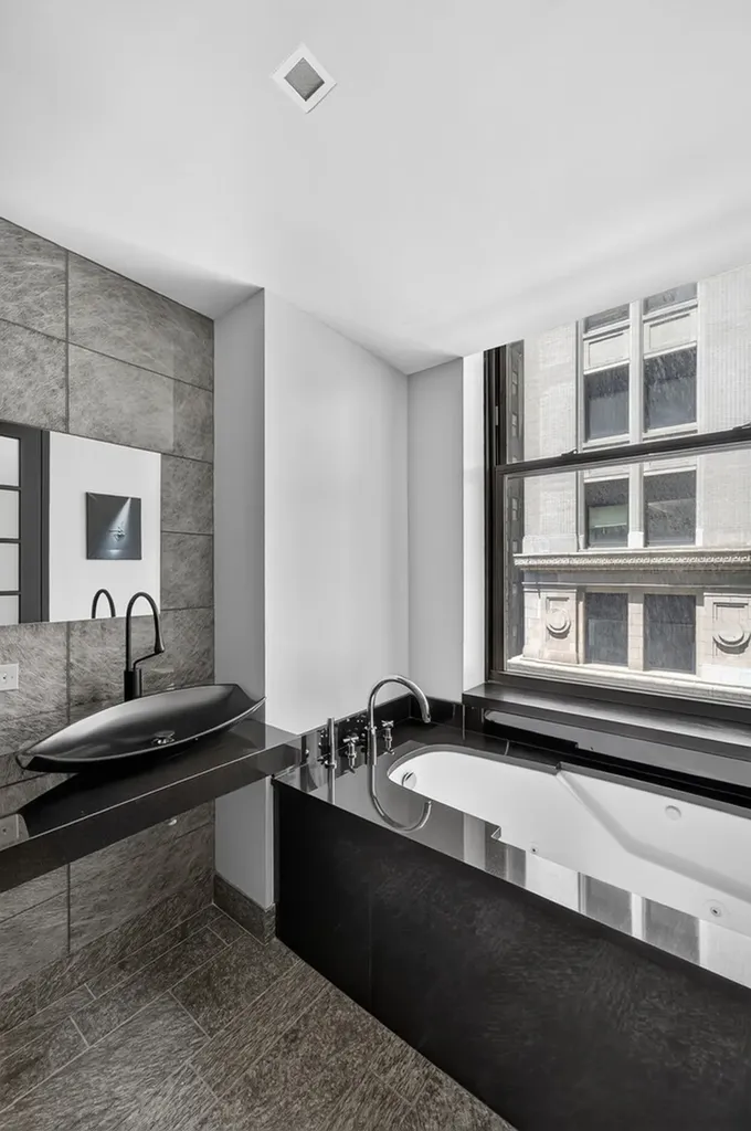 20 Pine Street New York City NY 10005