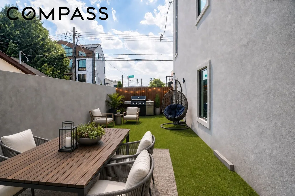 2813 Brown Street New York City NY 11235