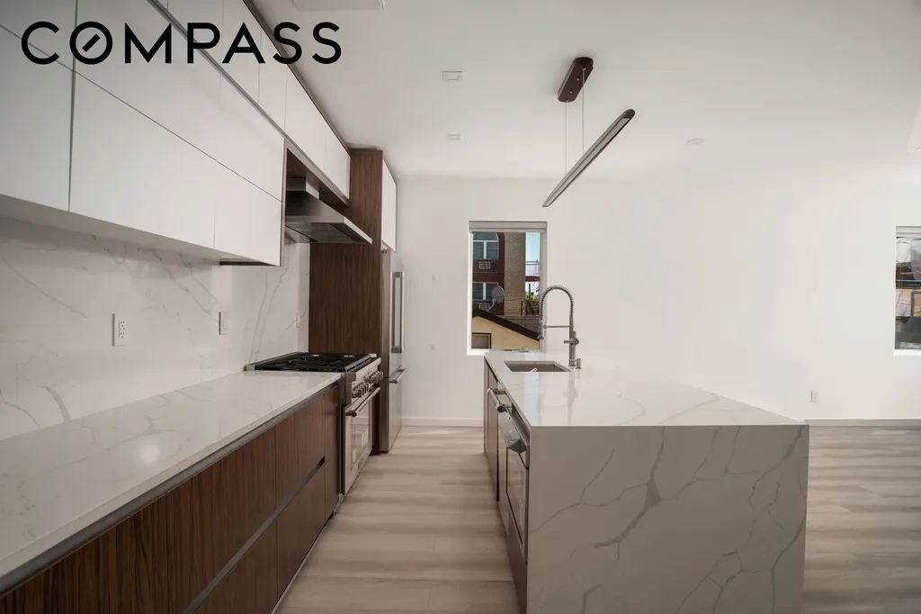 2813 Brown Street New York City NY 11235