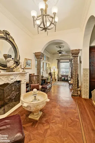 6 E 76th Street New York City NY 10021