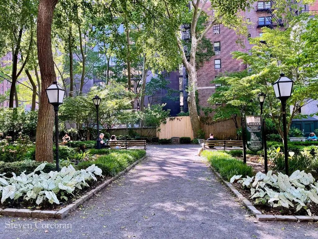 25 Tudor City Place New York City NY 10017