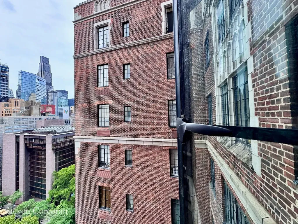 25 Tudor City Place New York City NY 10017