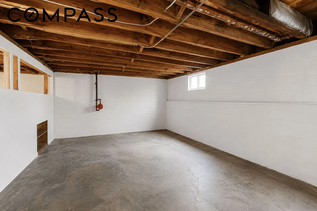 196 Prescott Avenue New York City NY 10306